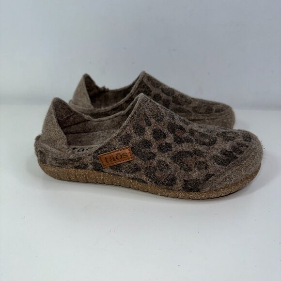 TAOS Women's Clog Slippers Convertawool 39 US 9-9.5 Leopard Wool Slip On - Picture 1 of 11